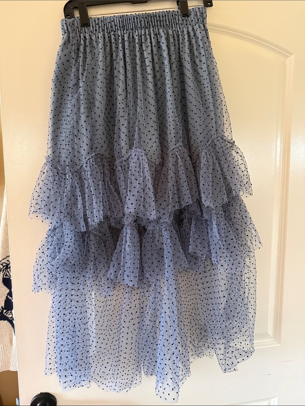 NWT-Anthropologie tulle dusty blue polka dot skirt MED